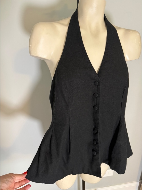 WAYF Tops - WAYF‎ Black Linen Blend Halter Top with Button Front
